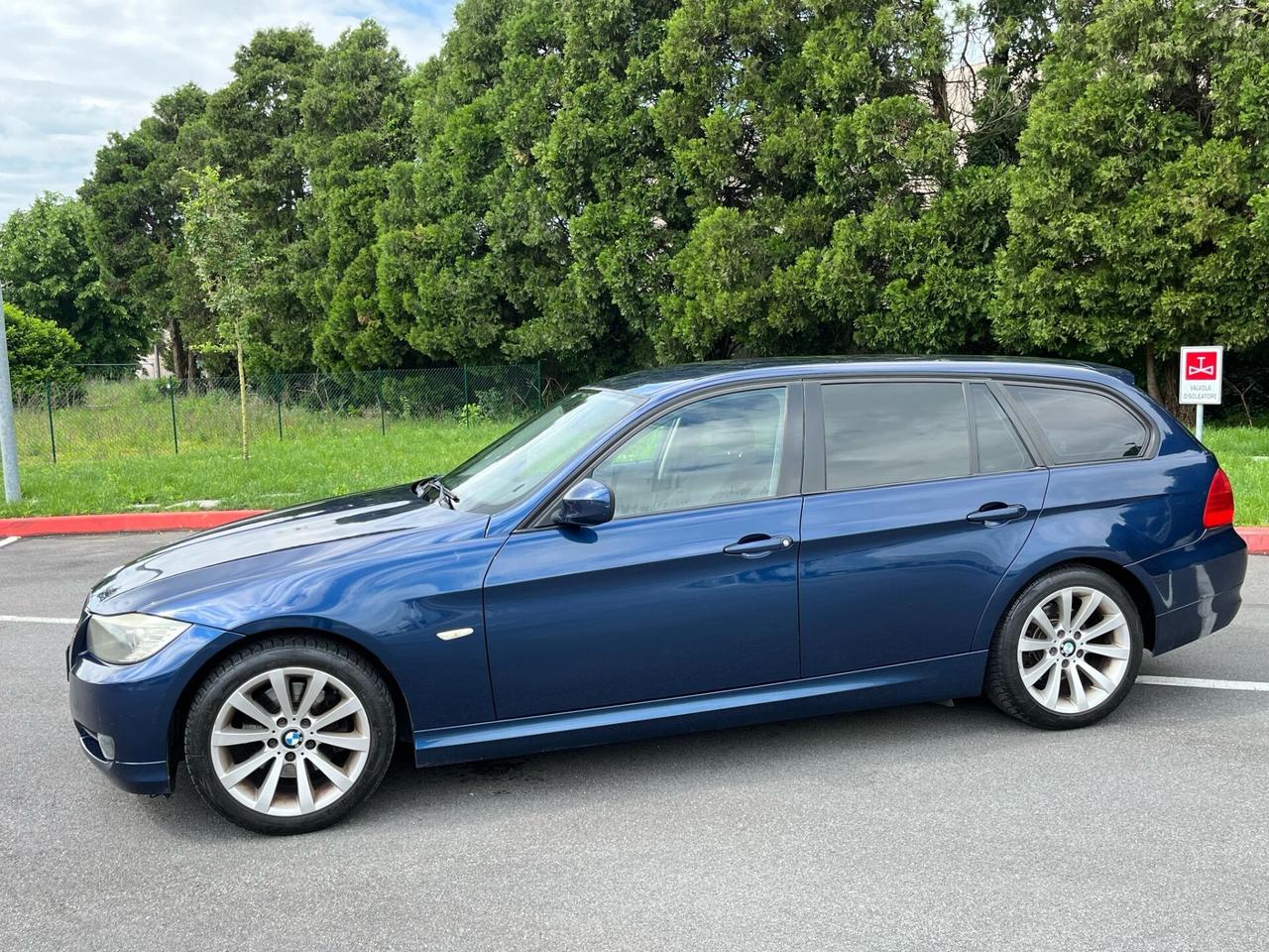 Bmw 318d 2.0 143CV Touring Perfetta