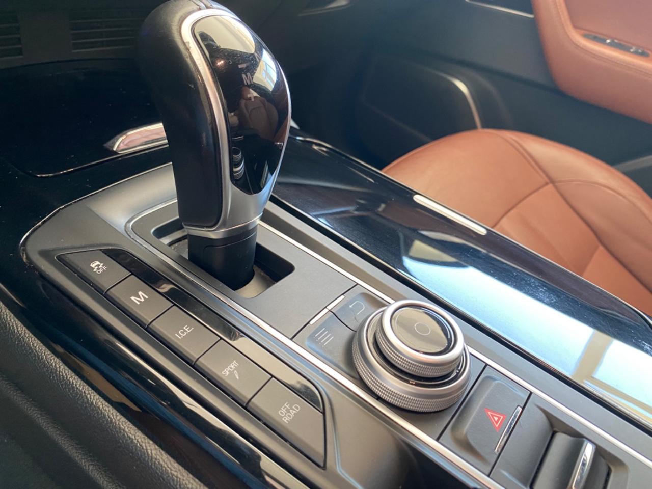 Maserati Levante 3.0D V6 250cv GRANSPORT R20/HARMAN2019