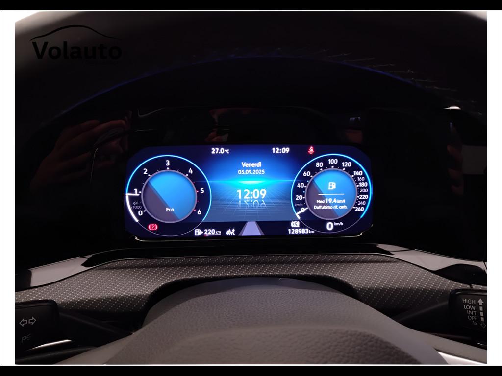 VOLKSWAGEN Golf VIII 2020 - Golf 2.0 tdi R-Line 150cv