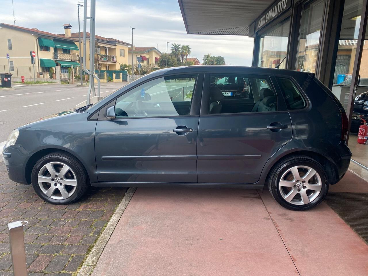 Volkswagen Polo 1.4/69CV TDI 5porte