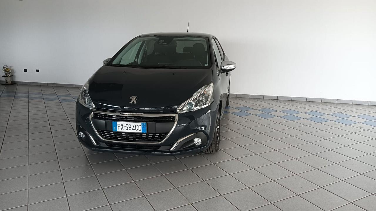 Peugeot 208 PureTech 82 Stop&Start 5 porte Signature