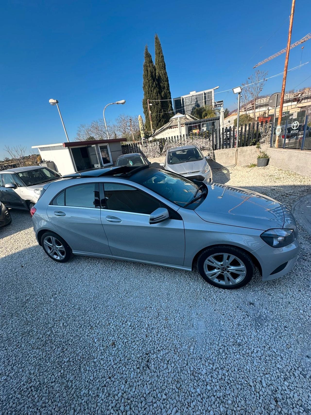 Mercedes-benz A 180 DARK NIGHT EDITION