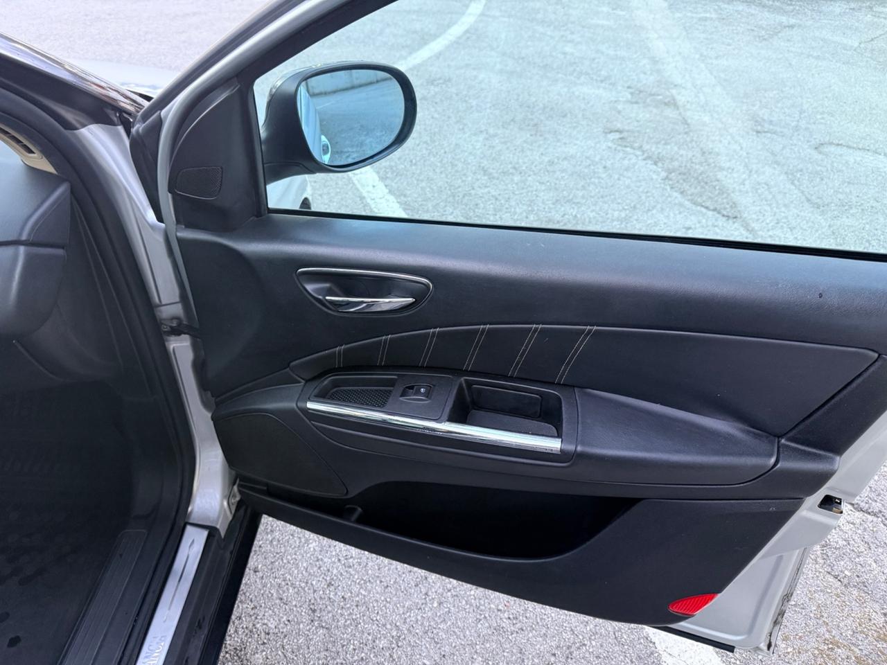 Lancia Delta 1.6 MJT DPF Selectronic Platino