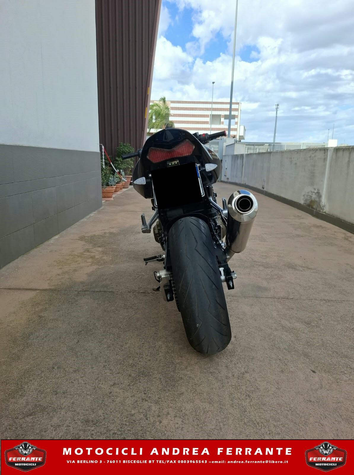 Kawasaki ZR 750