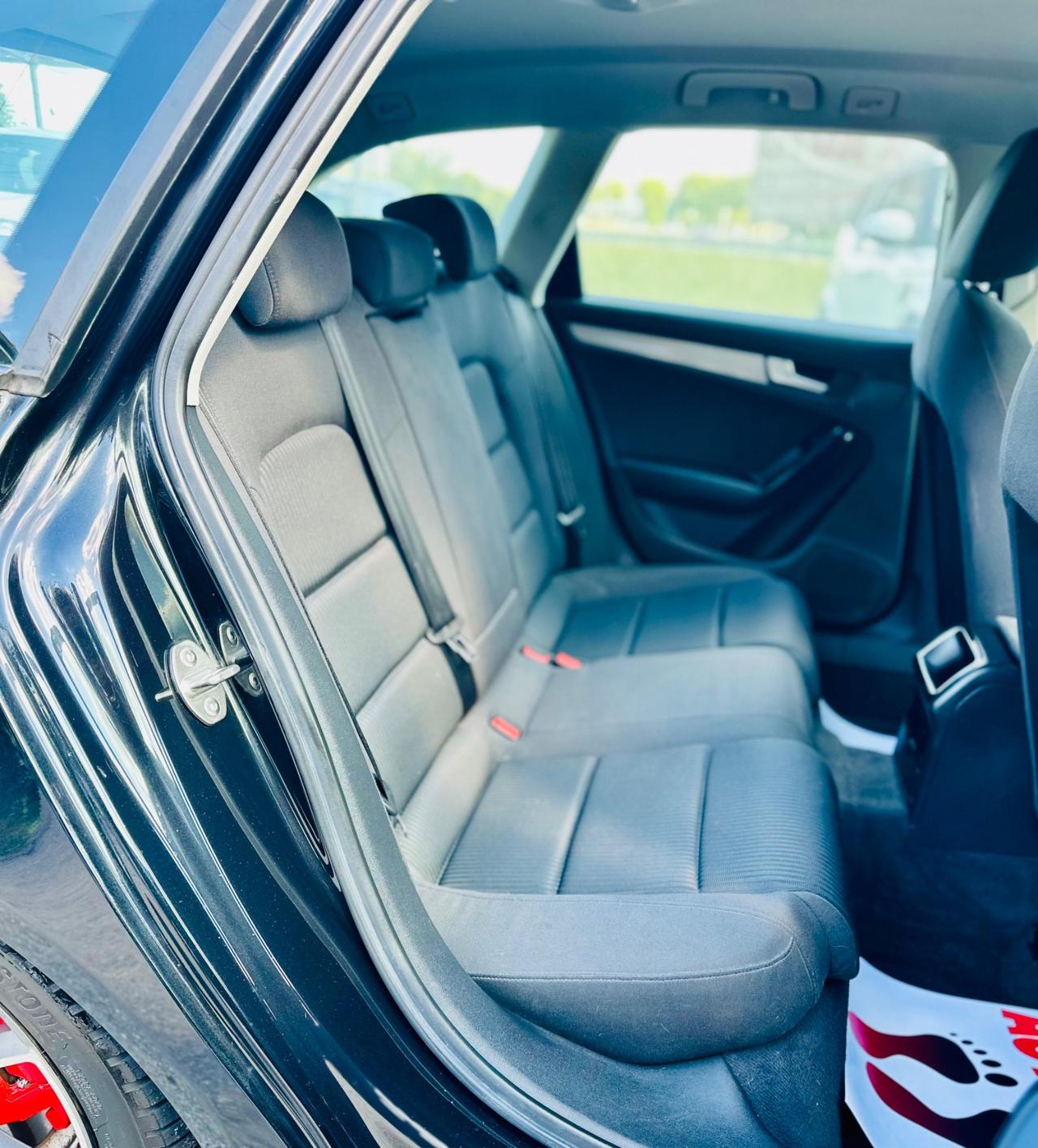 Audi A4 Avant 2009 2.0 TDI 143CV S LINE cambio AUTOMATICO
