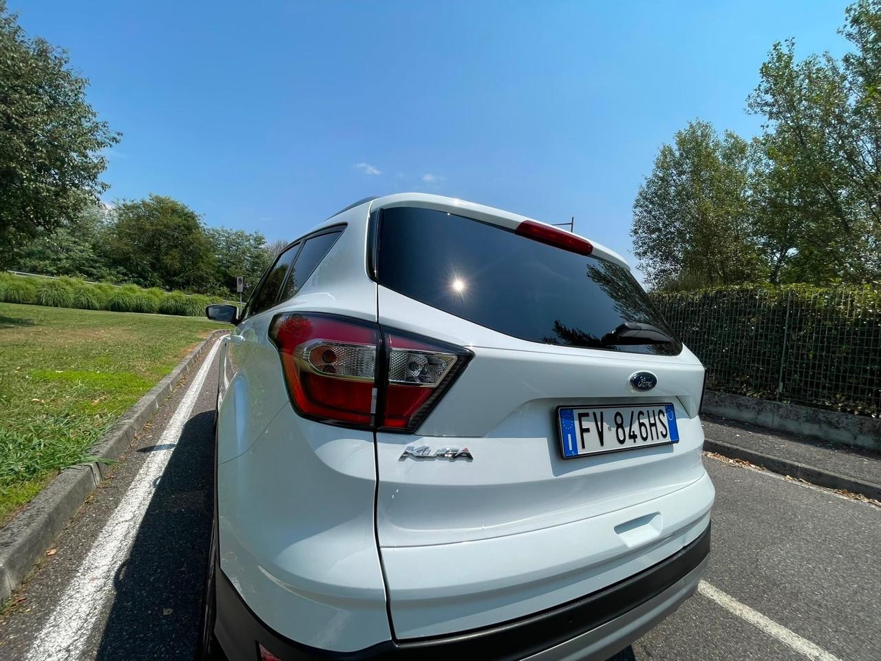 Ford Kuga 2.0 TDCI 120 CV S&S 2WD Powershift ST-Line