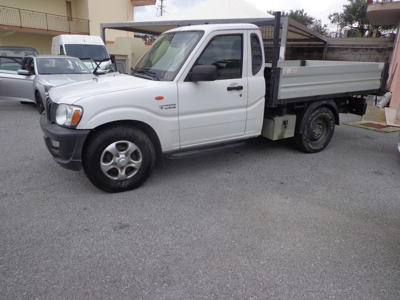 Mahindra Goa 2.2 CRDe 16V 2WD SC Trilaterale Pick-Up