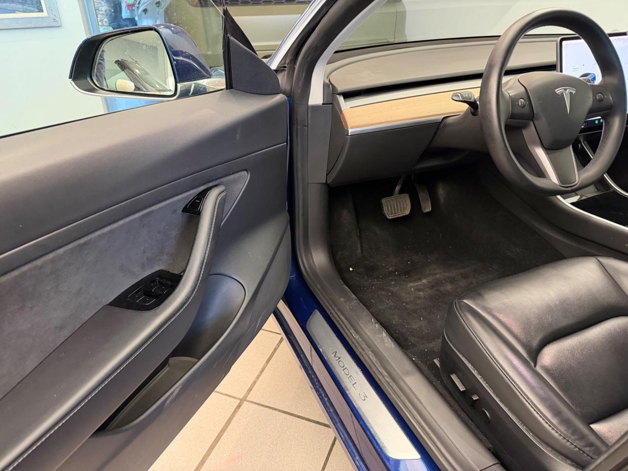 Model 3 Standard RWD Plus Iva