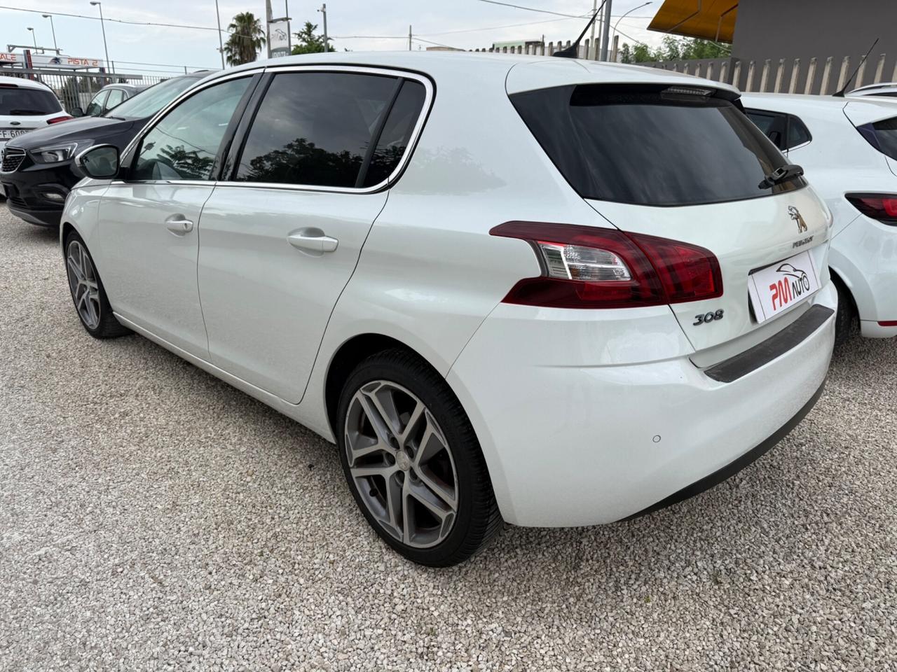 Peugeot 308 BlueHDi 120 S&S EAT6 Allure