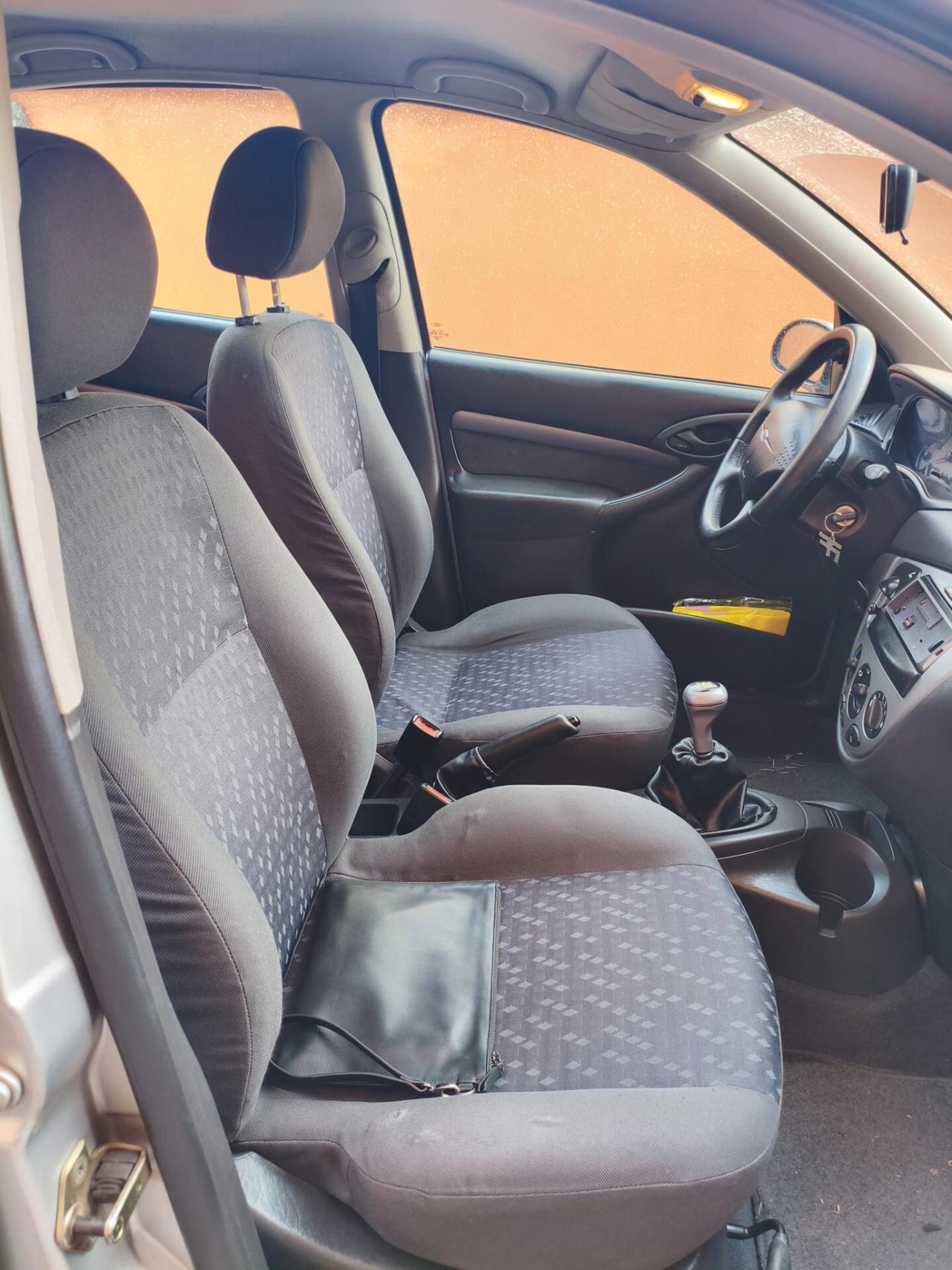 Ford Focus 1.6i - Unico Proprietario