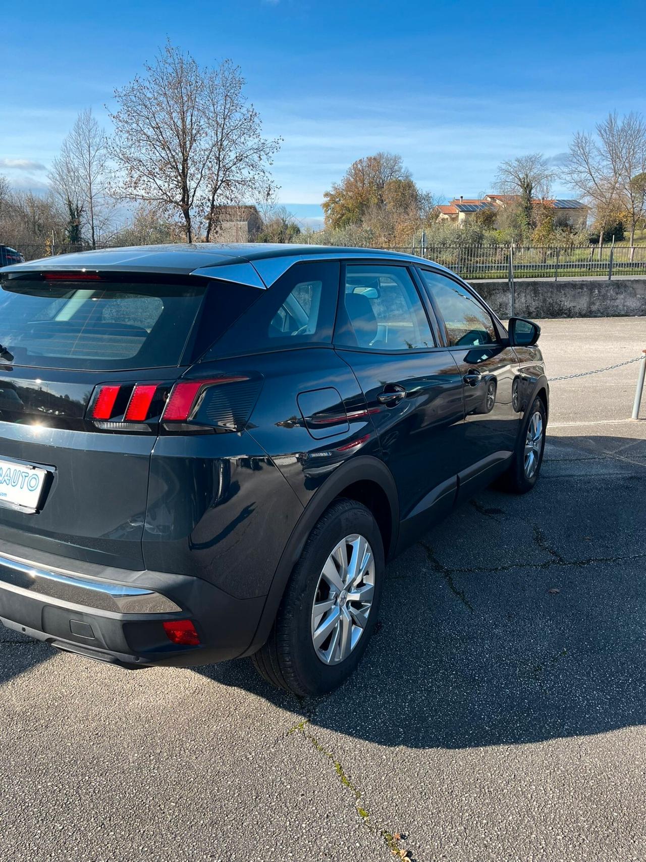 Peugeot 3008 BlueHDi 130 S&S Business