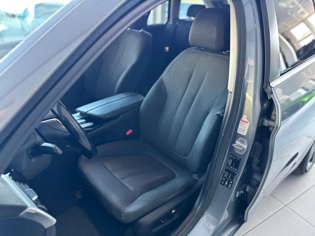 Bmw 520d xDrive Sport 190cv Line