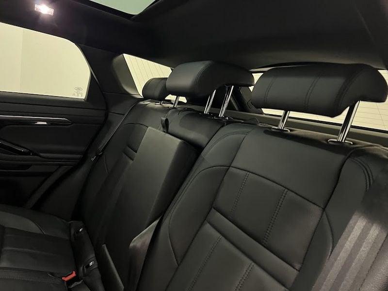 Land Rover Range Rover Evoque 2.0 D150 R-Dynamic AWD auto