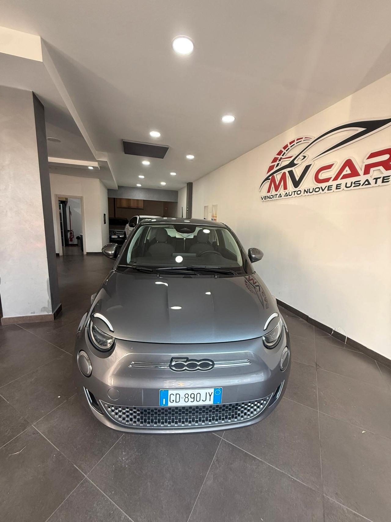 Fiat 500 500e Berlina 42 kWh Passion