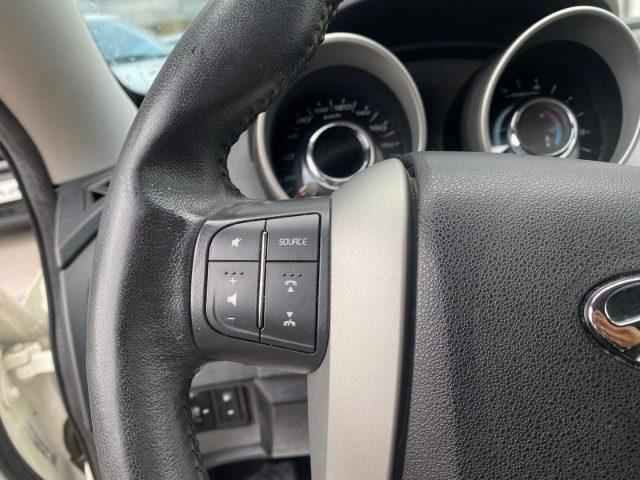 MAHINDRA XUV500 2.2 16V 4x4 W8 7 POSTI
