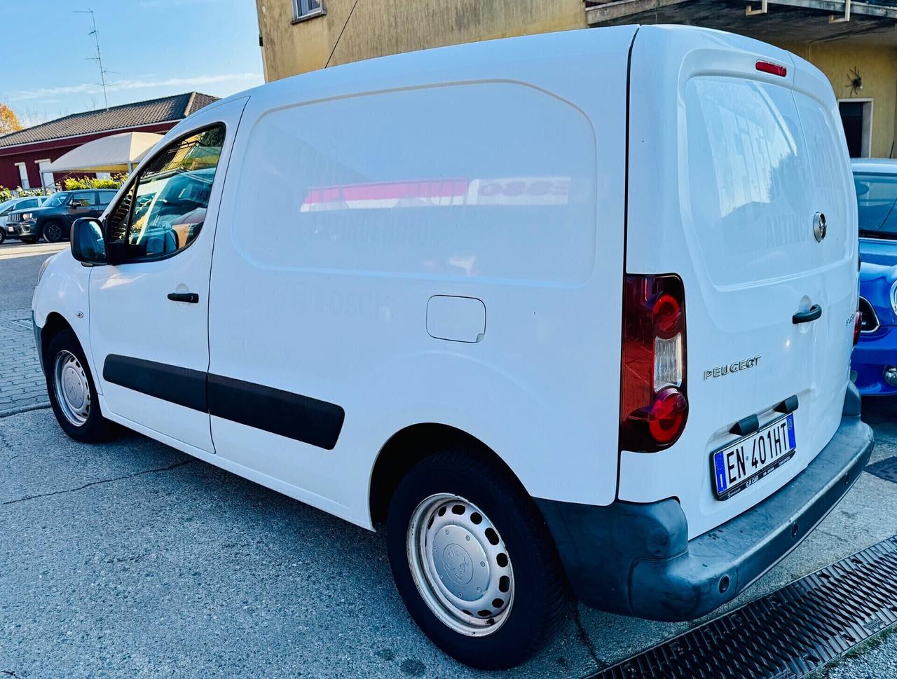 Peugeot Partner Tepee 1.6 HDi Autocarro 3 posti