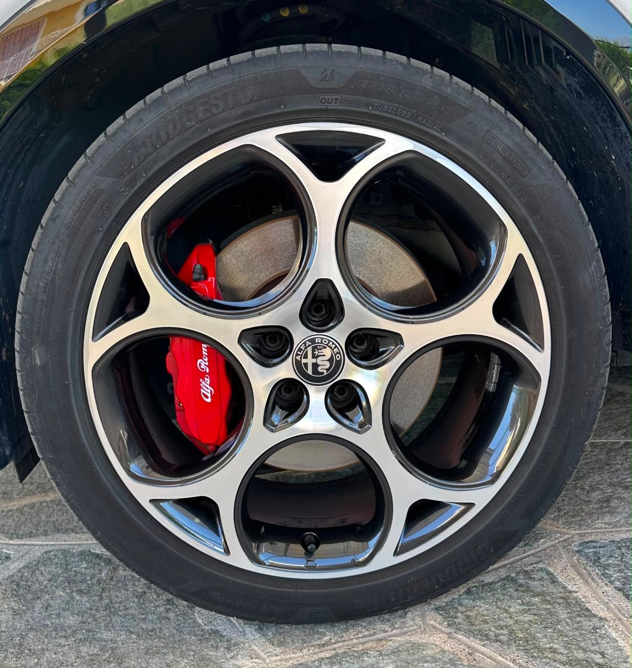 Alfa Romeo Tonale 1.5 hybrid Veloce 160cv tct7