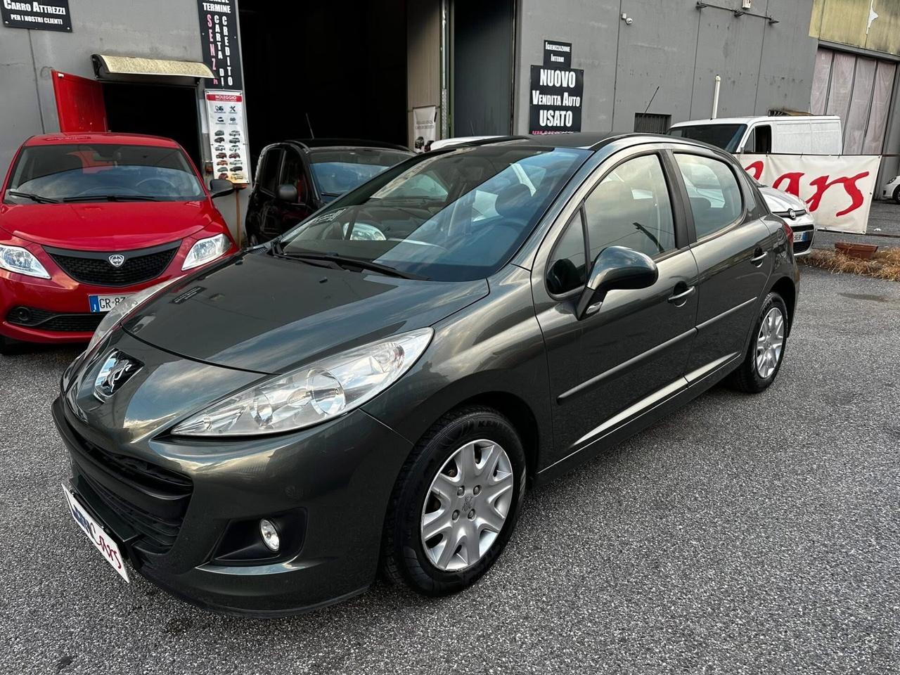 Peugeot 207 1.4 GPL 80.000KM NEOPATENTATI