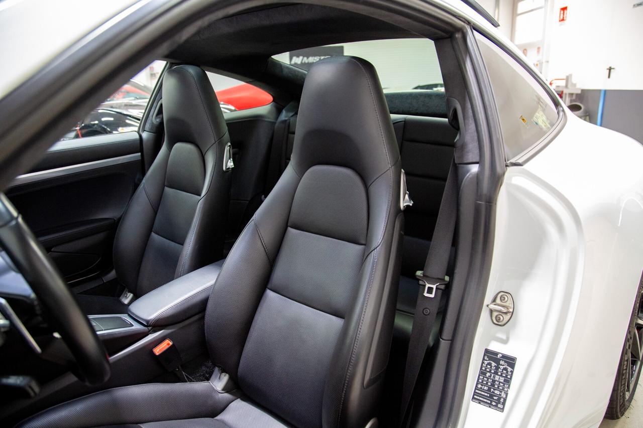 Porsche 911 3.0 Carrera 4S Coupé