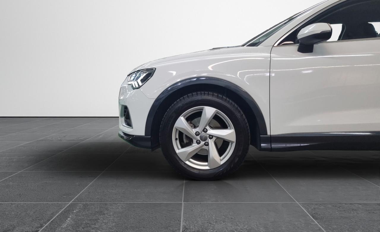 Audi Q3 35 TFSI S tronic Business Advanced