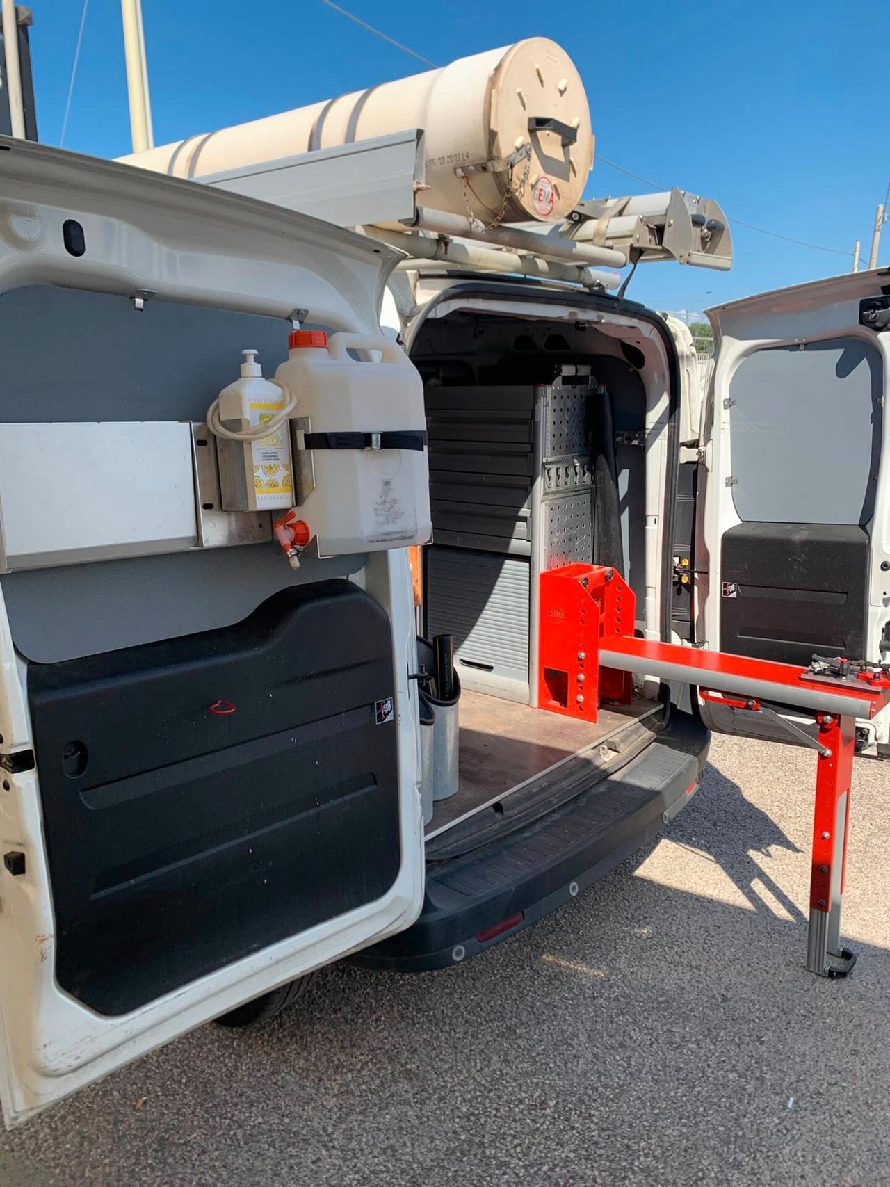 Fiat Doblò 1.4 T-Jet Natural Power officina mobile