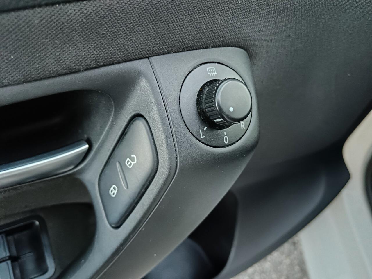 Volkswagen Polo 1.2 TDI 75CV 5 PORTE NEOPATENTATI