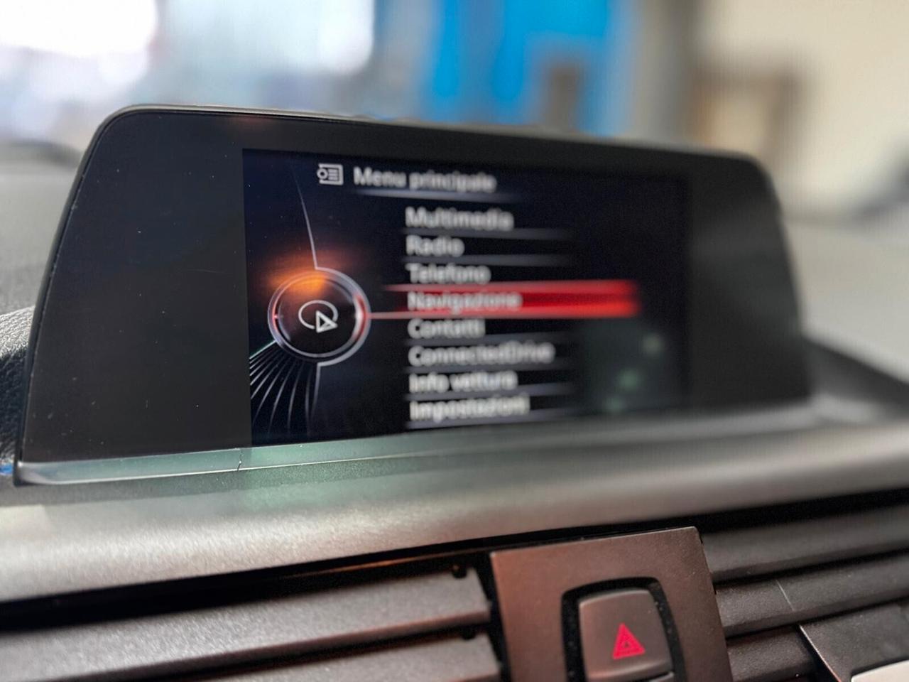 Bmw 116 116d 5p. Urban 2015