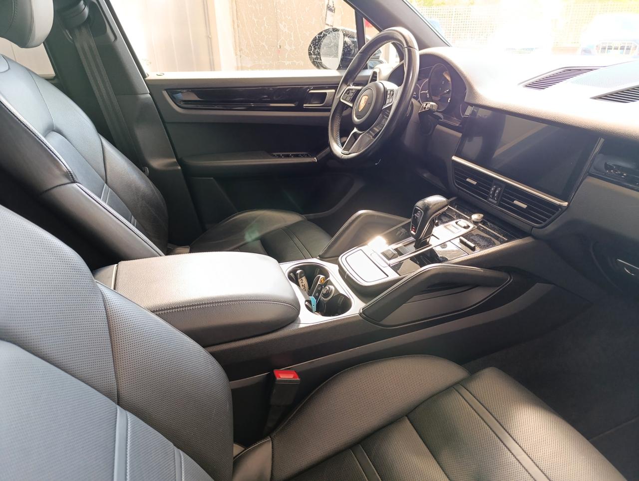 Porsche Cayenne 3.0 tiptronic