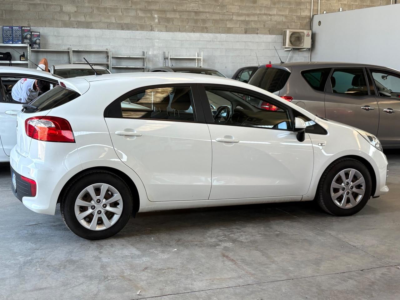 Kia Rio 1.2 CVVT 5p. Cool