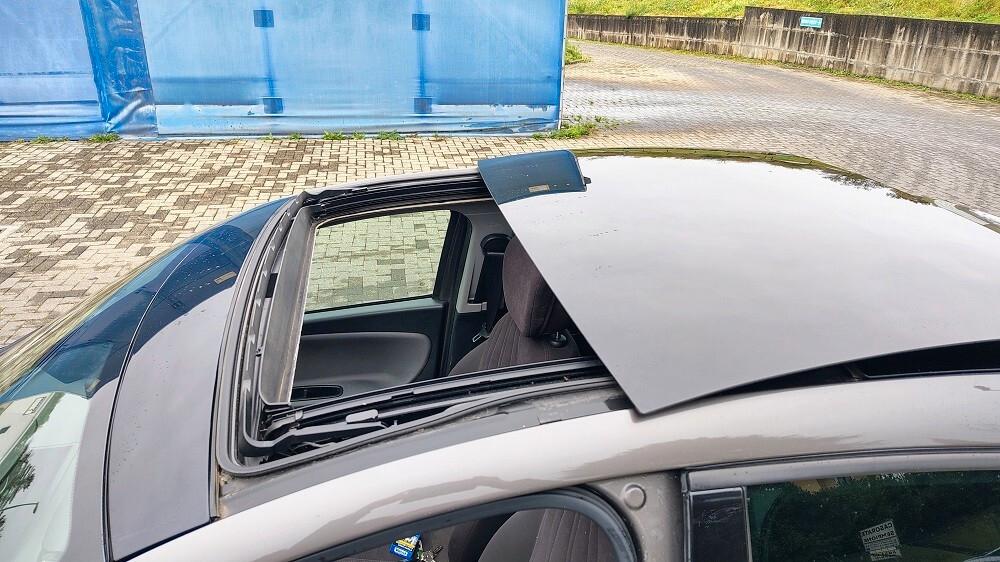 Lancia Ypsilon 0.9 BENZINA TWIN AIR 85 CV SILVER