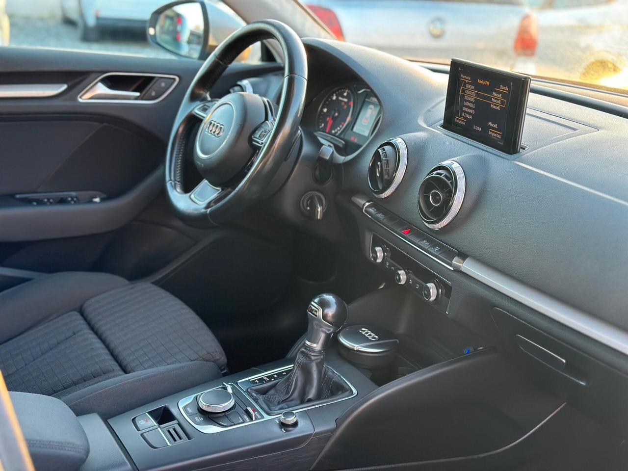 Audi A3 SPB 1.6 TDI clean diesel S tronic Attraction
