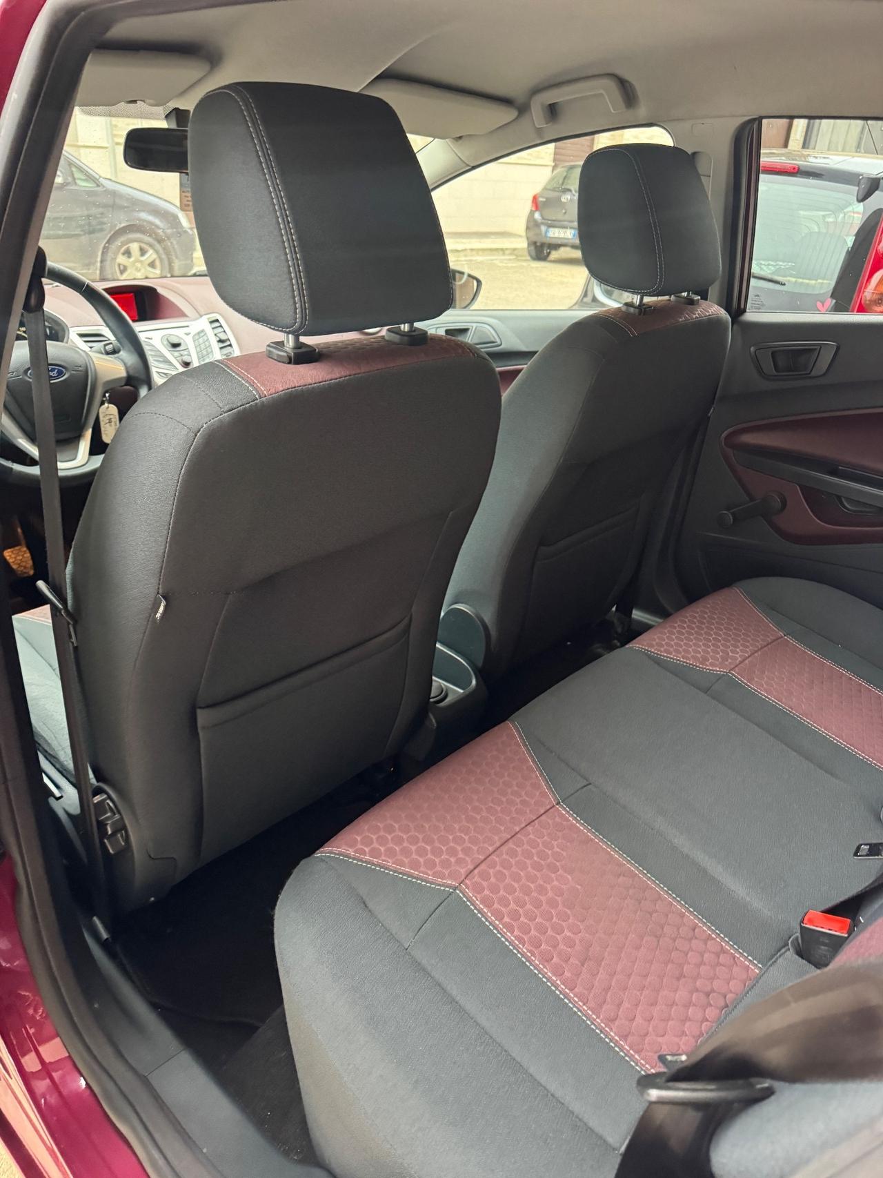 Ford Fiesta 1.4 TDCi 5p. Titanium