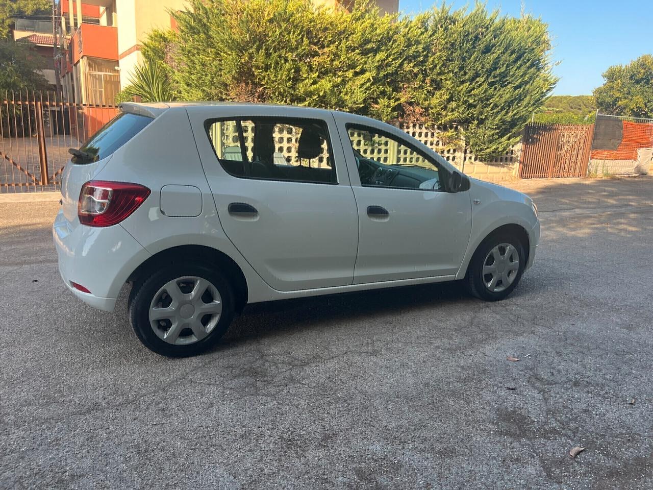 Dacia Sandero 1.2 GPL 75CV Lauréate Garantita