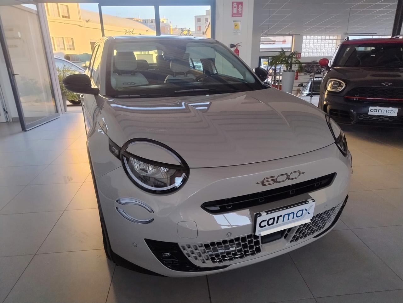 Fiat 600 Hybrid 100 CV DCT MHEV La Prima