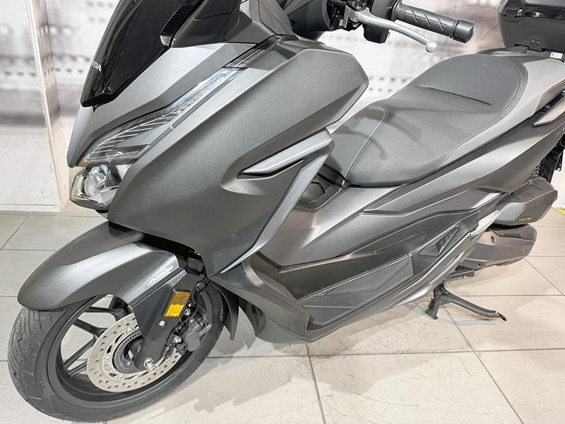 Honda Forza 125