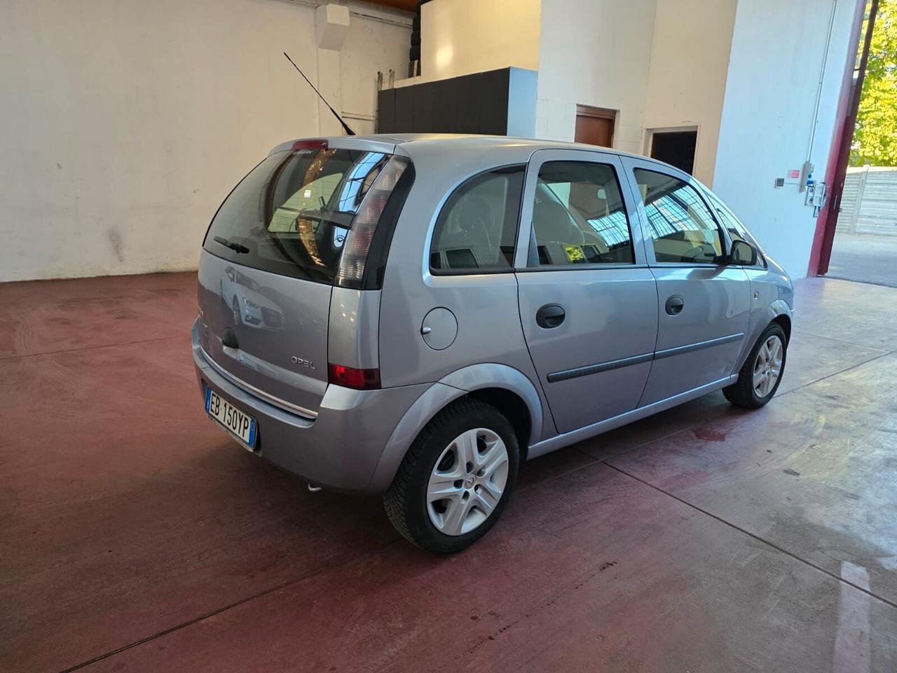 Opel Meriva 1.4 16V Cosmo neopatentati 90.000 KM !!!