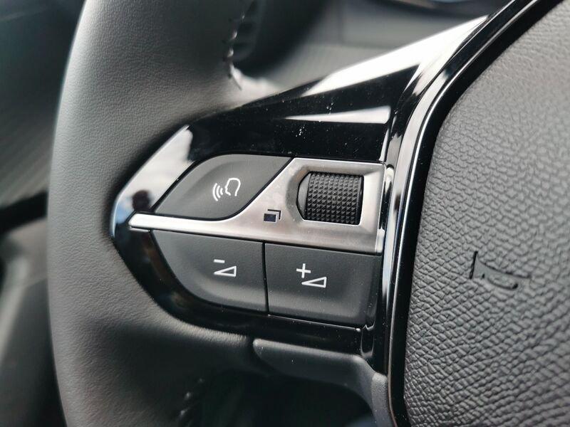 Peugeot 2008 PureTech 100 S&S Style