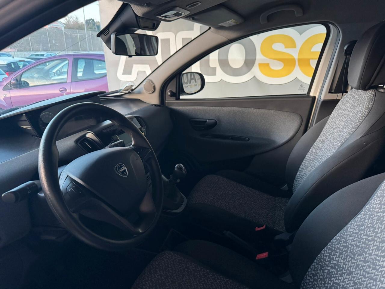 Lancia Ypsilon 1.0 FireFly 5 porte S&S Hybrid