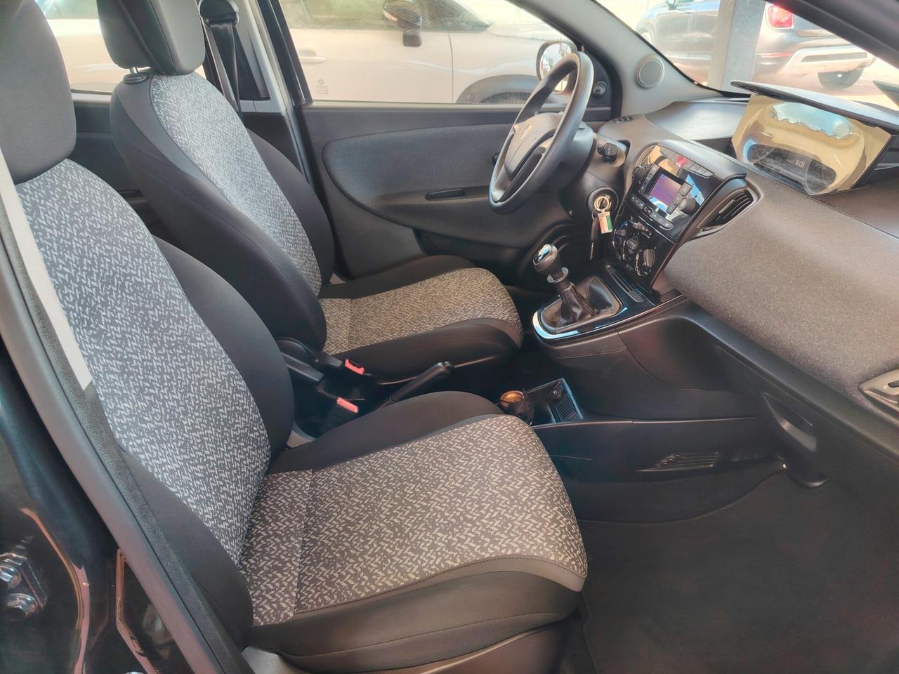 Lancia Ypsilon 1.2 69 CV GPL Ecochic Gold 2019
