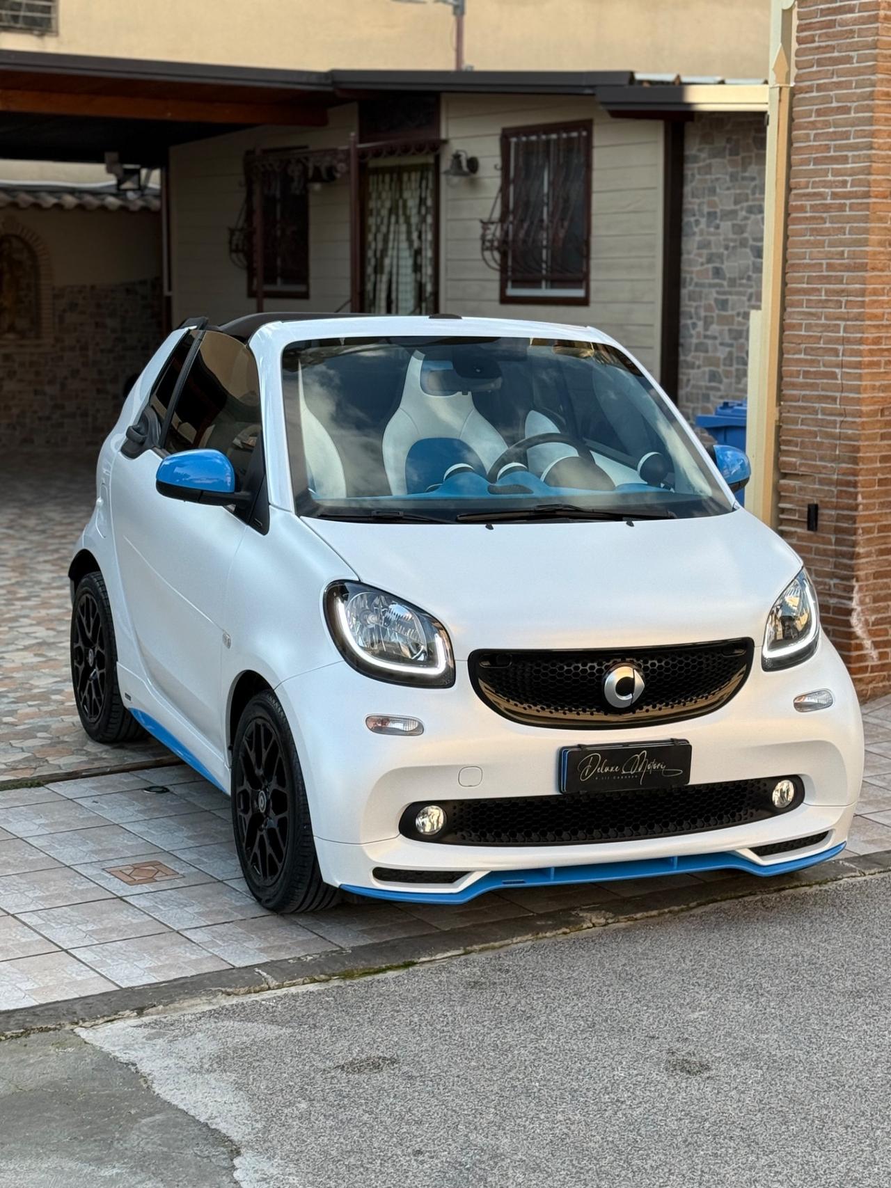 Smart ForTwo 90 0.9T twinamic cabrio Urbanrunner Proxy