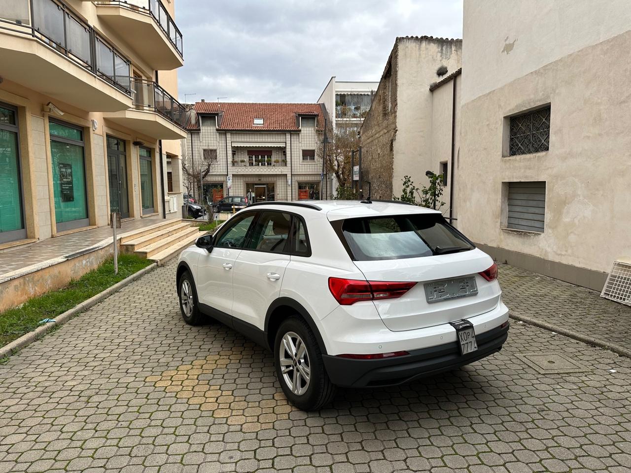 Audi Q3 35 TDI Business