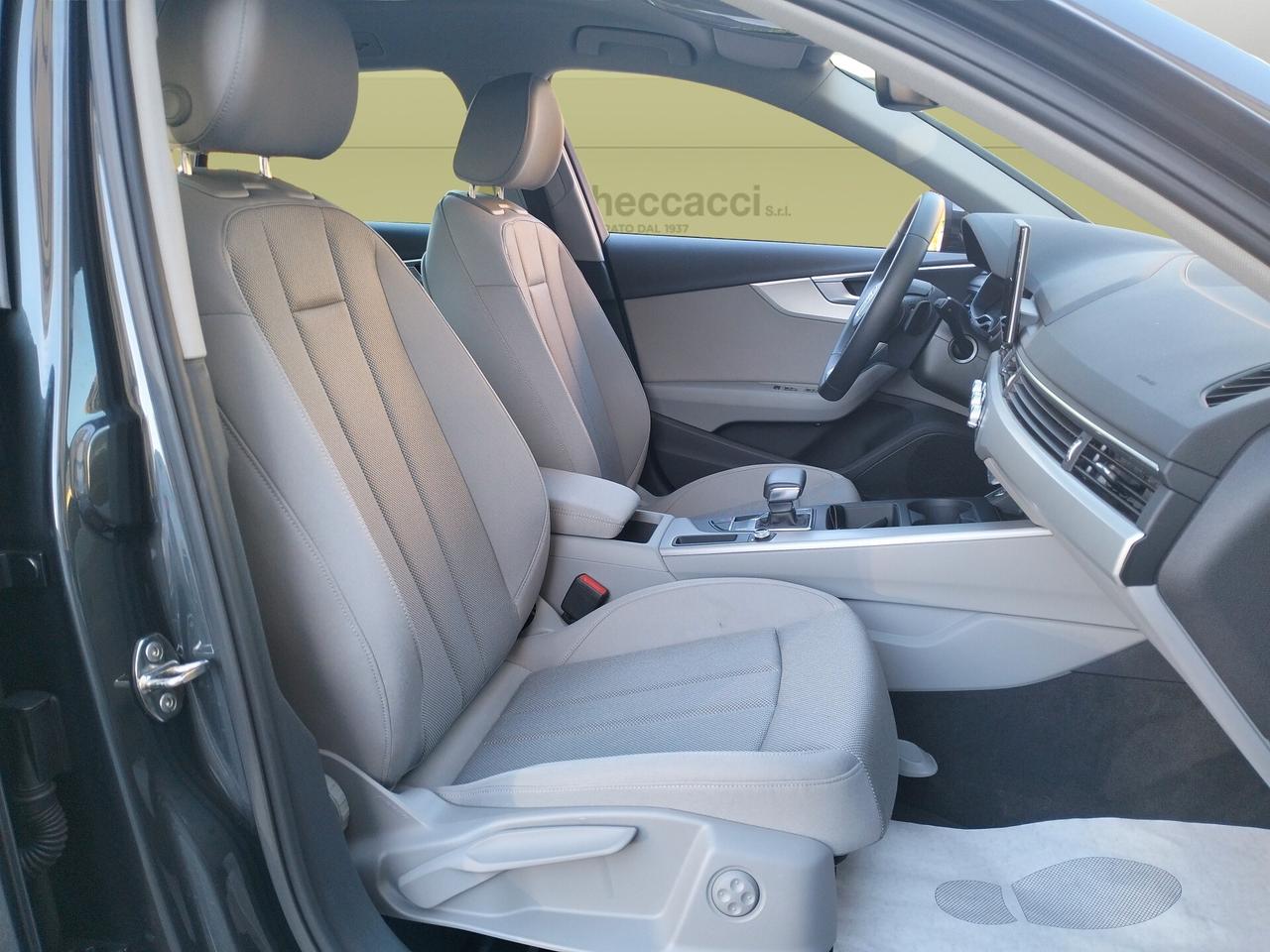 AUDI A4 V 2022 Avant 40 2.0 tfsi mhev 204cv s-tronic IVA ESPOSTA