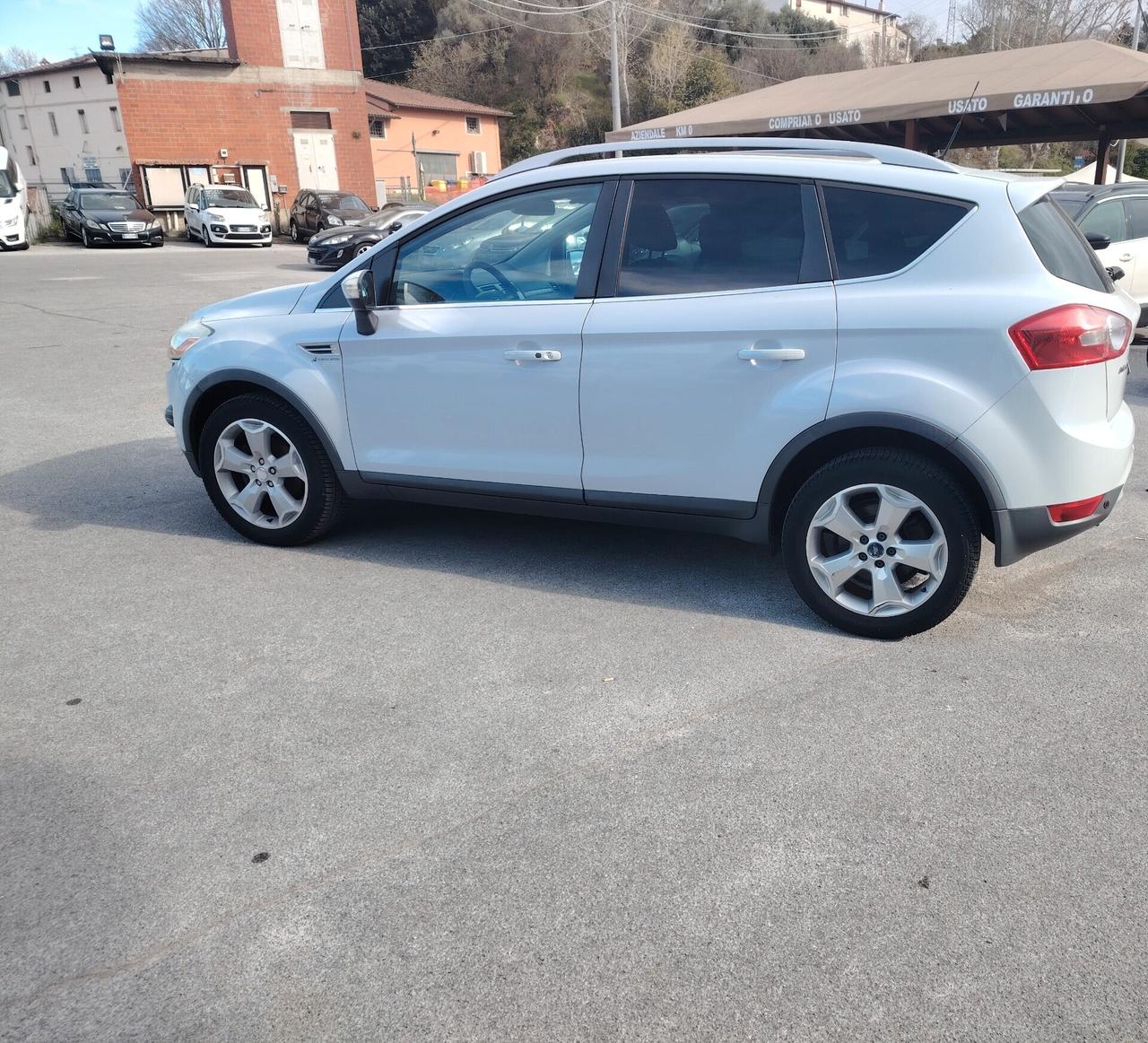 Ford Kuga 2.0 TDCi 136 CV 4WD Titanium -4x4