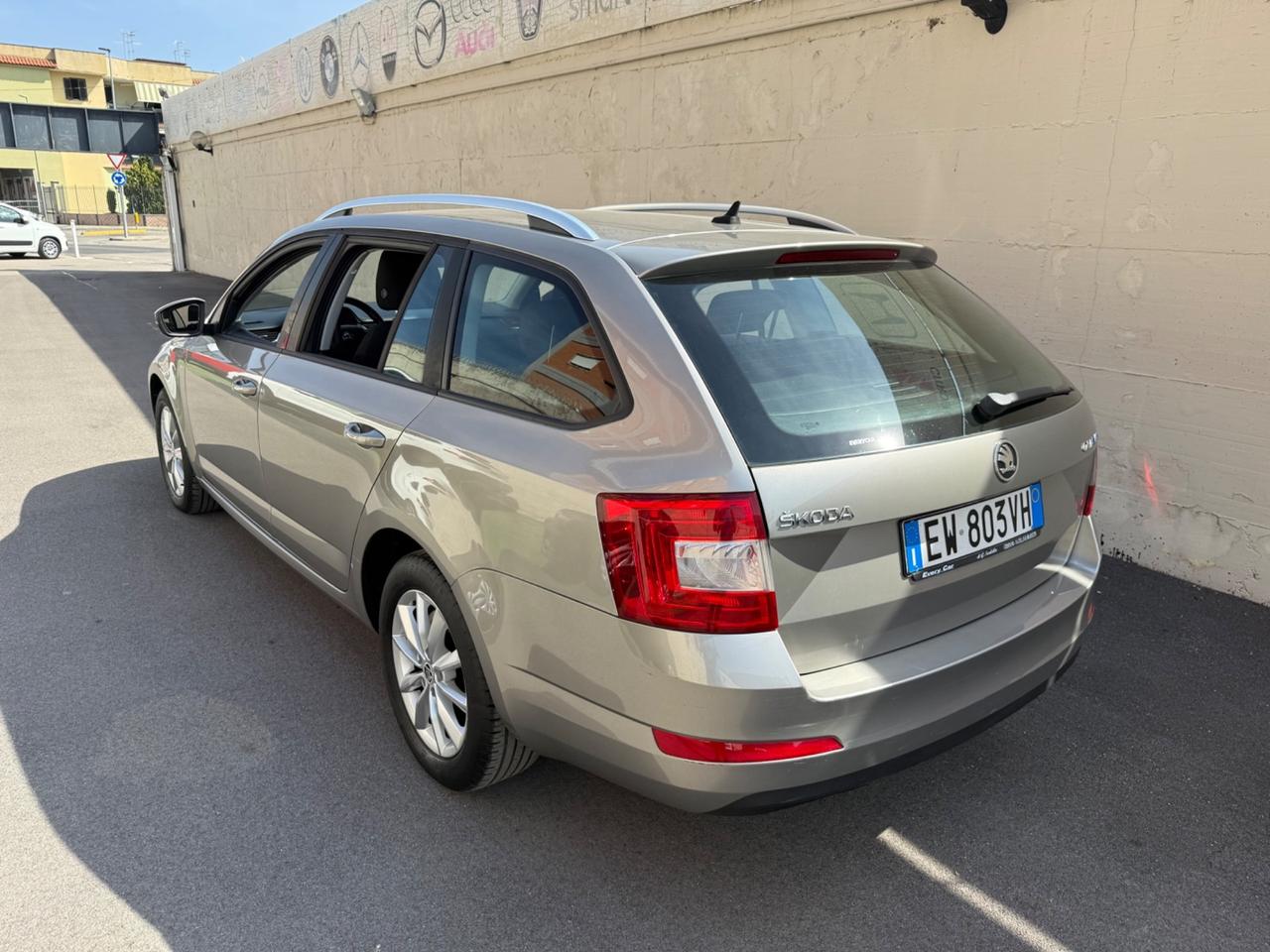 Skoda Octavia Station Wagon 1.6diesel - 2014