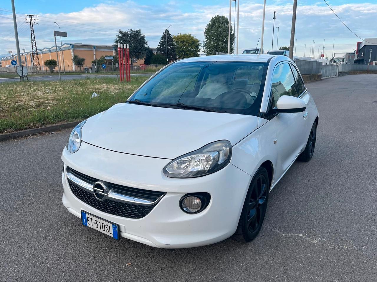 Opel Adam 1.2 70 CV