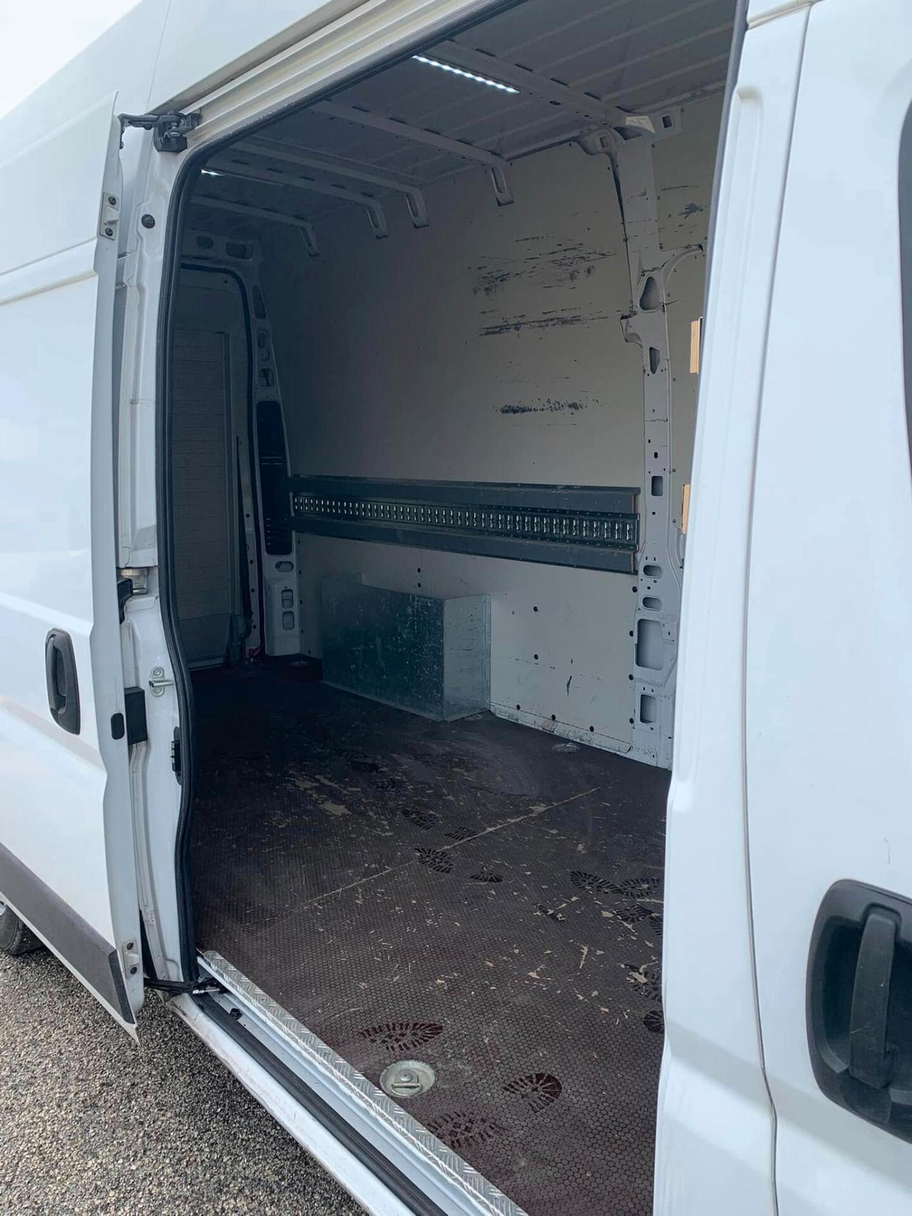 Fiat Ducato Maxi tetto alto Pedana estraibile