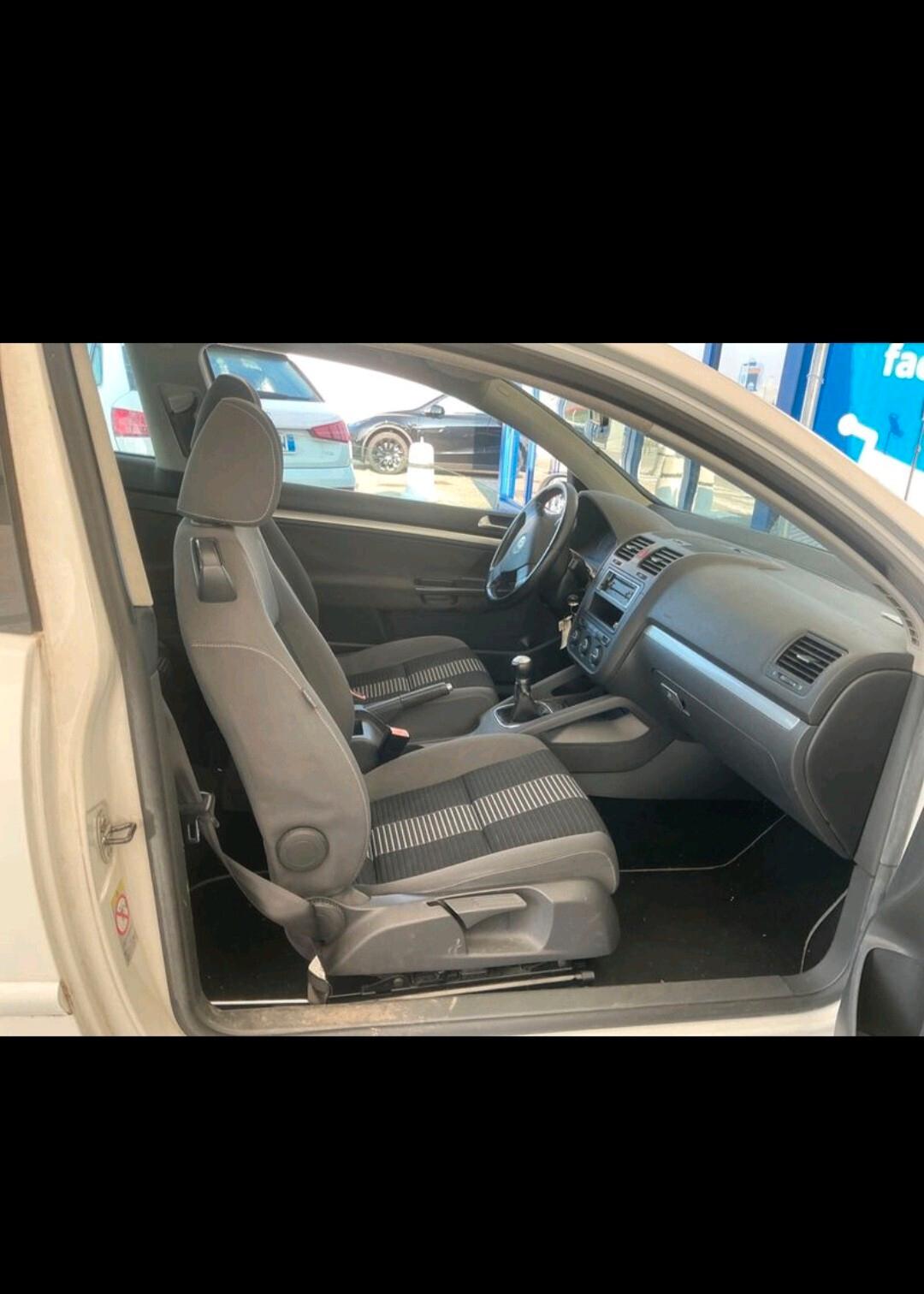 Volkswagen Golf 1.9 TDI DPF 3p. 2008