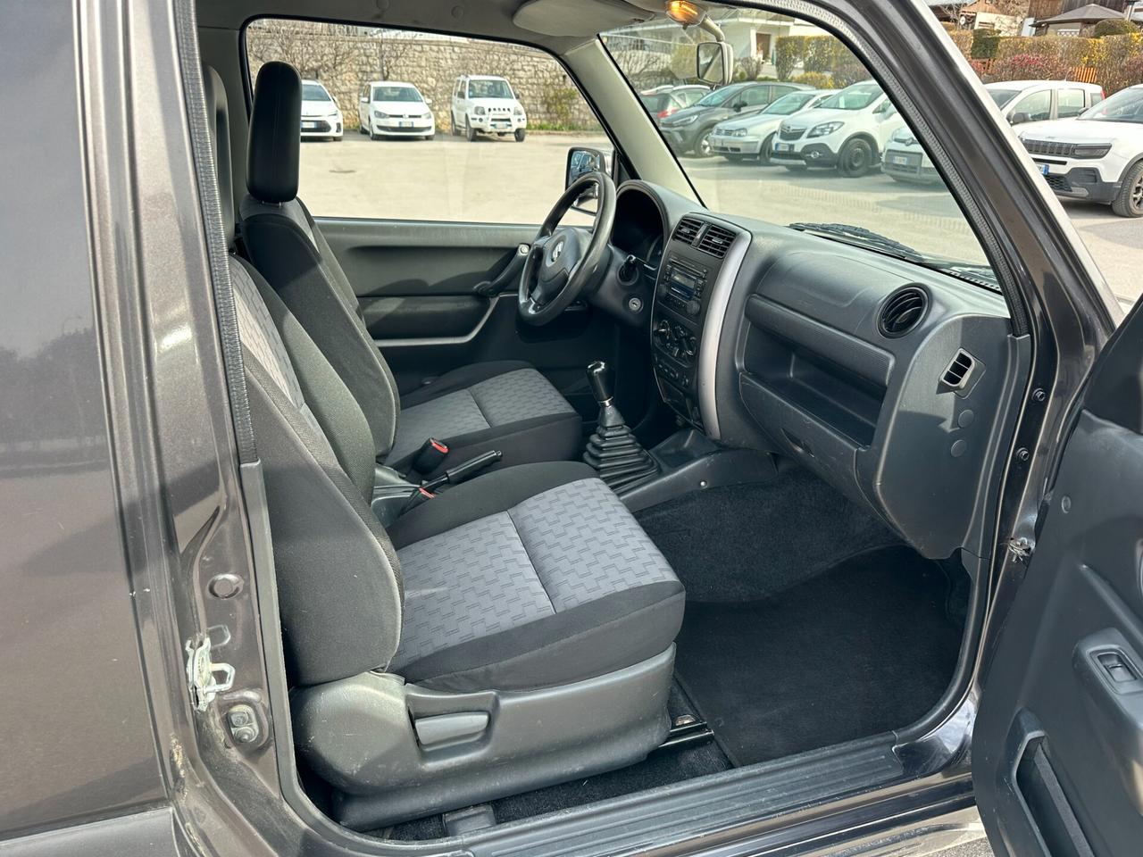 Suzuki Jimny 1.3i 16V cat 4WD JLX