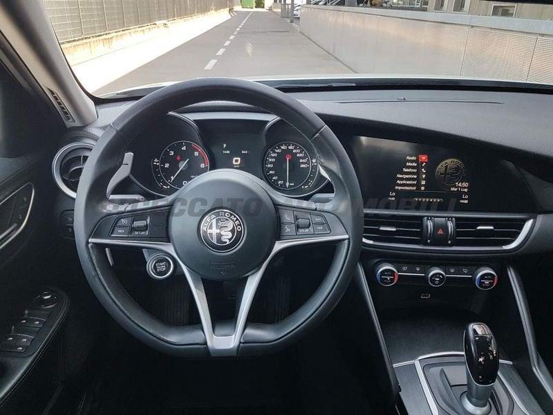 Alfa Romeo Giulia Giulia 2.2 t Super 180cv auto