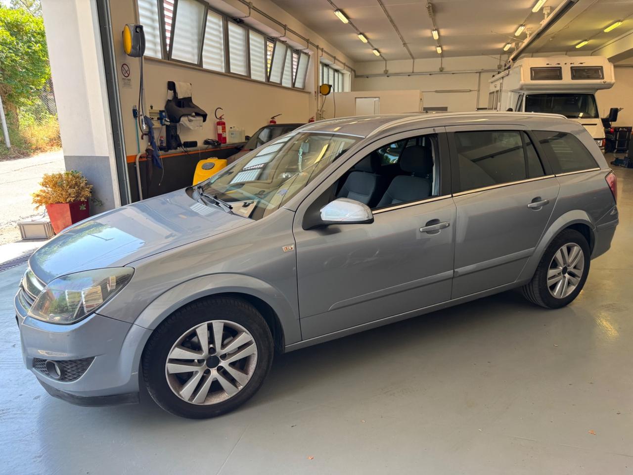 Opel Astra 1.4 16V - GPL - Station Wagon